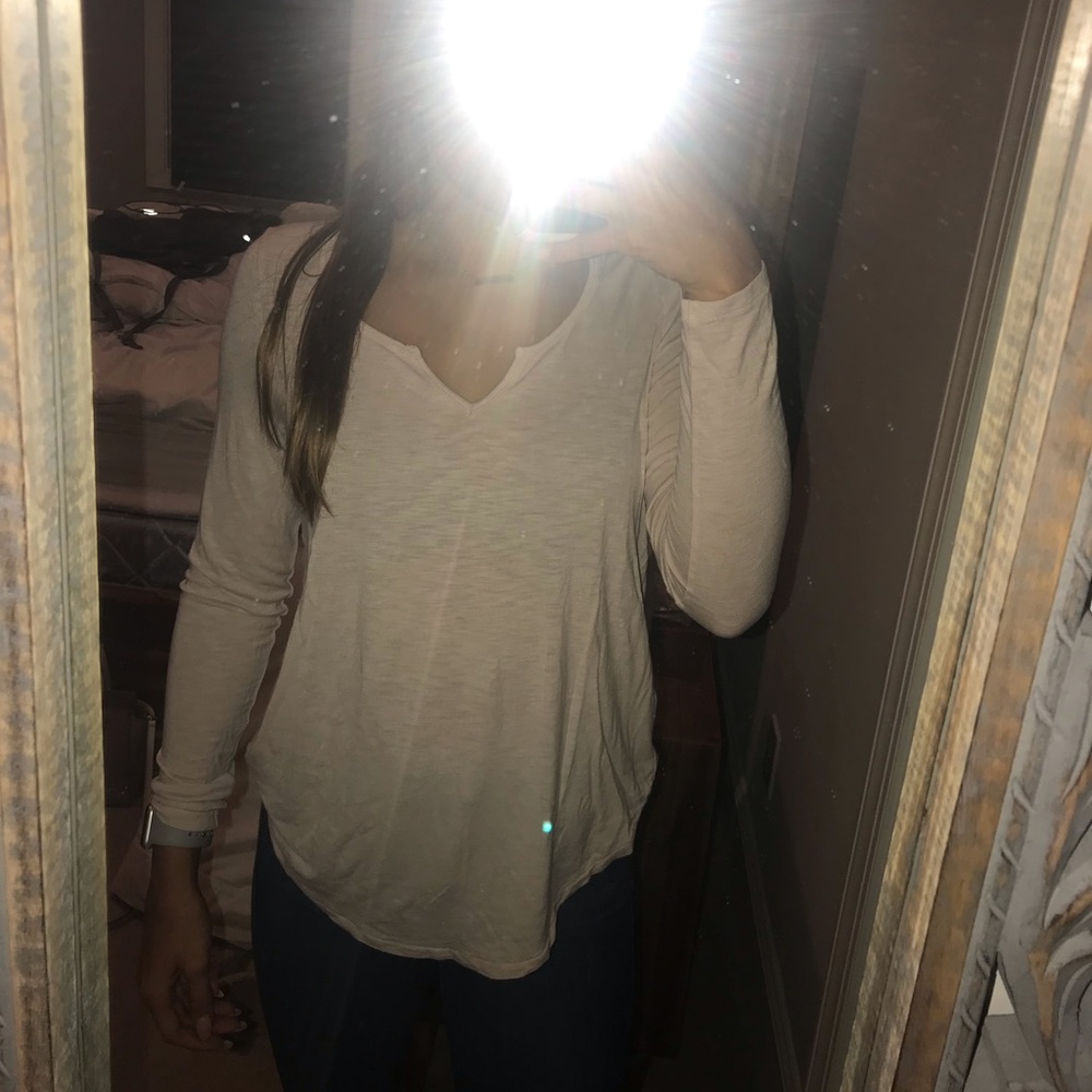light pink aerie long sleeve shirt!!